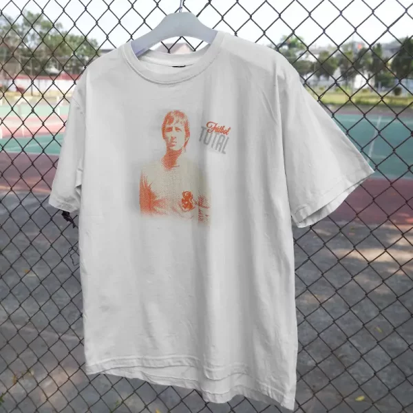 Camiseta Cruyff Edición especial Naranja Mecánica Blanca Vista 2, Foquinha