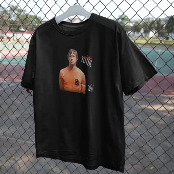 Camiseta Cruyff Negra Vista 1, Foquinha